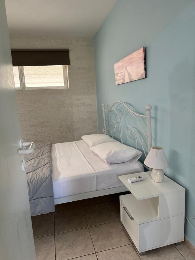 Renovated Apt Close To Beach Wifi Ac อานาวีซอส ภายนอก รูปภาพ